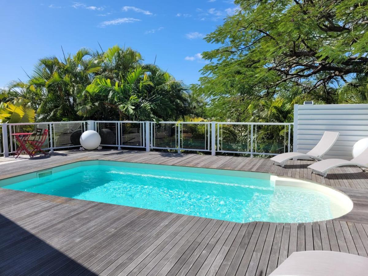 Villa Ste Marthe Avec Piscine, Grande Terrasse, Jardin Intime Et Citerne D'Eau Saint-Francois  Exterior photo