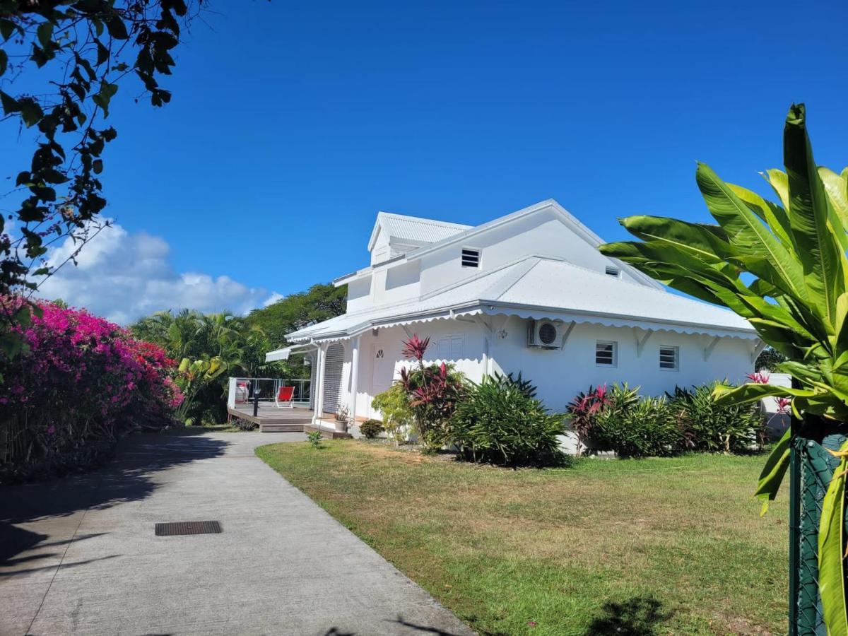 Villa Ste Marthe Avec Piscine, Grande Terrasse, Jardin Intime Et Citerne D'Eau Saint-Francois  Exterior photo